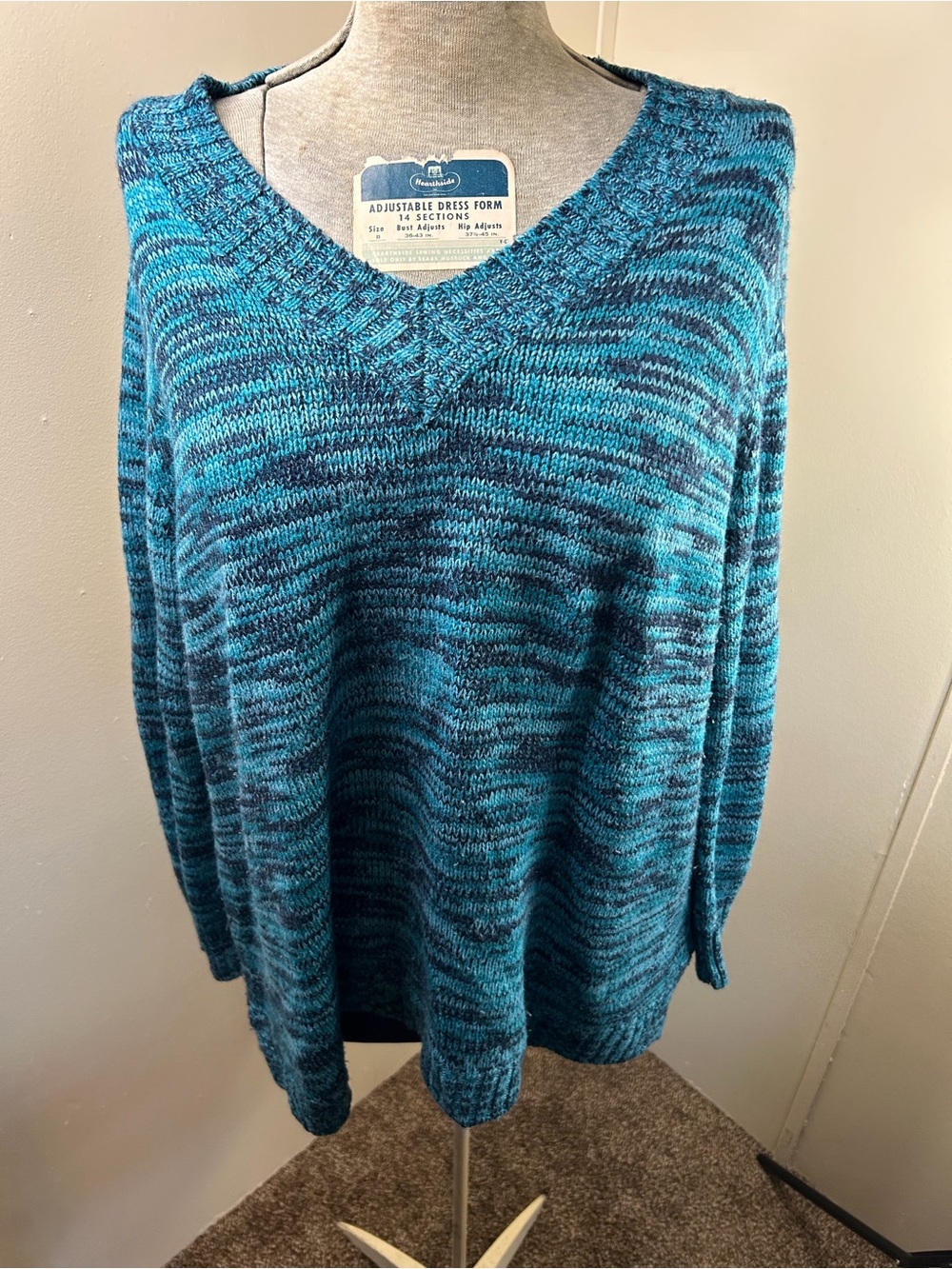 Blue Long Sleeve V-Neck Sweater